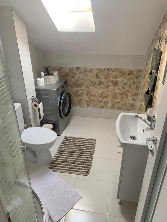 Simona Apartament Palas Mall Iasi Eksteriør billede