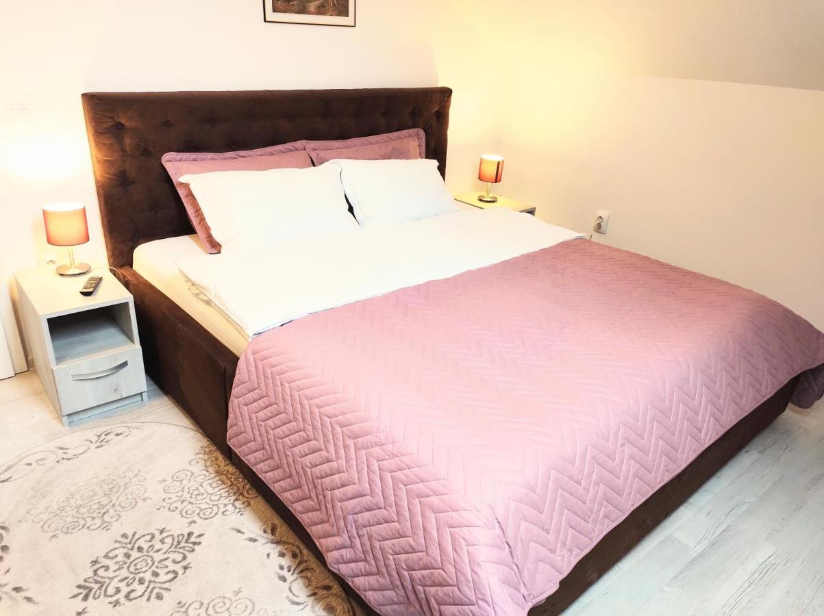 Simona Apartament Palas Mall Iasi Eksteriør billede